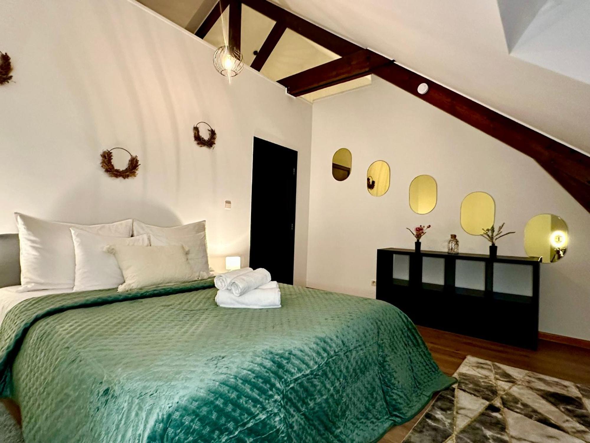 Luxury Suites Stay By Rikas Hotels Antwerpen Kültér fotó